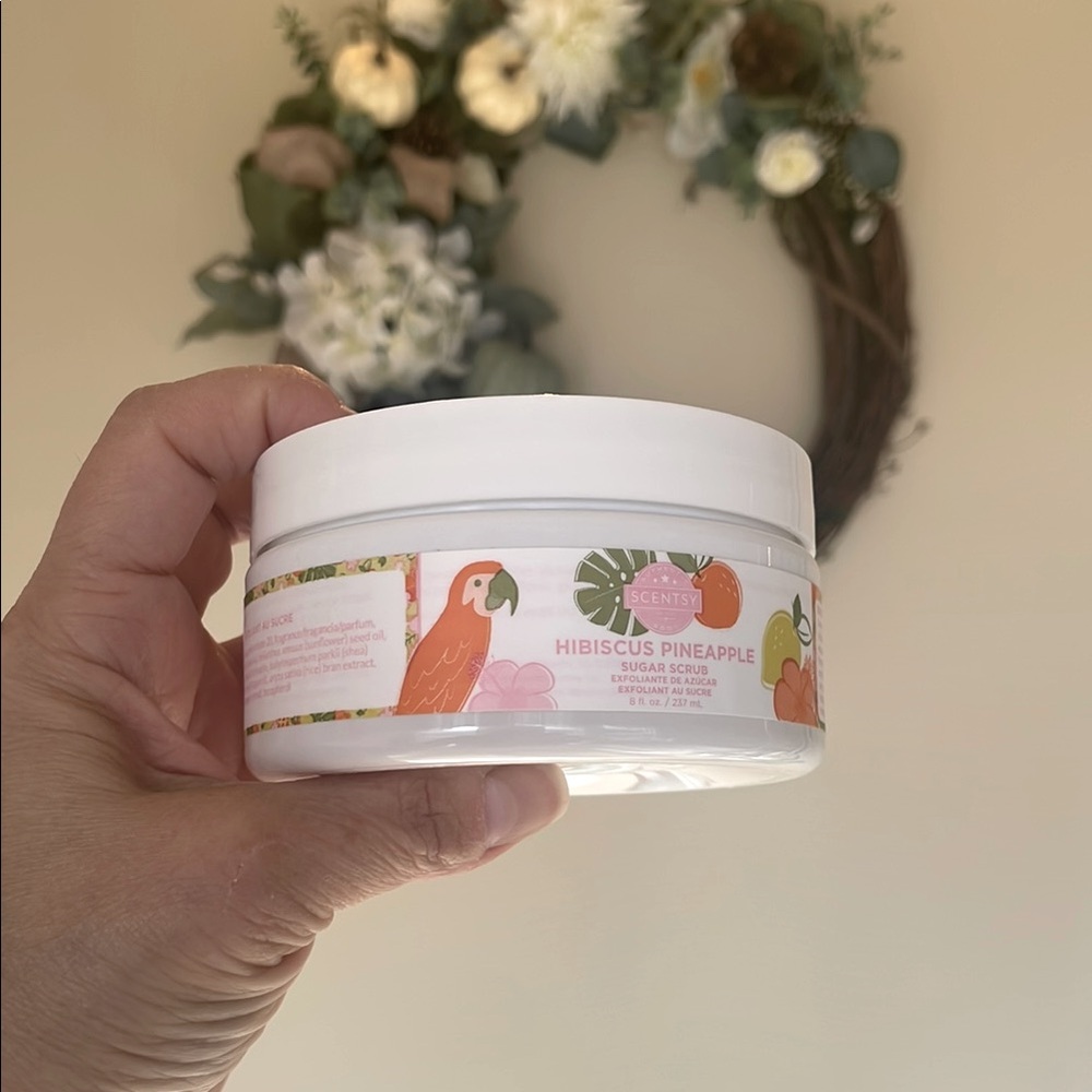 Scentsy Hibiscus Pineapple Sugar Scrub - Beautiful scent for your baths!